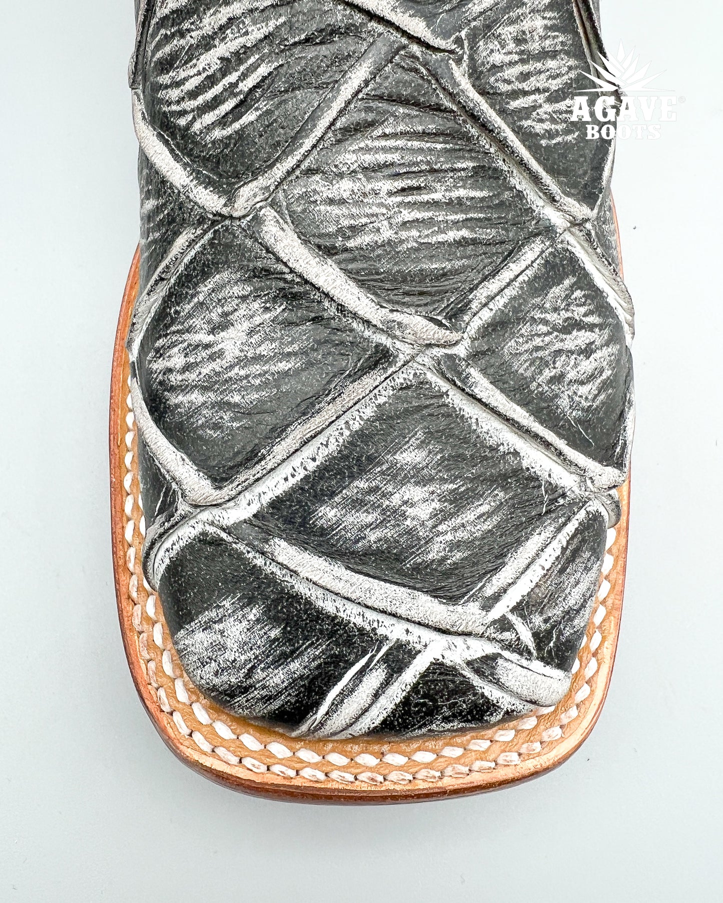 Cowboy Boot Grey Fish Bass
