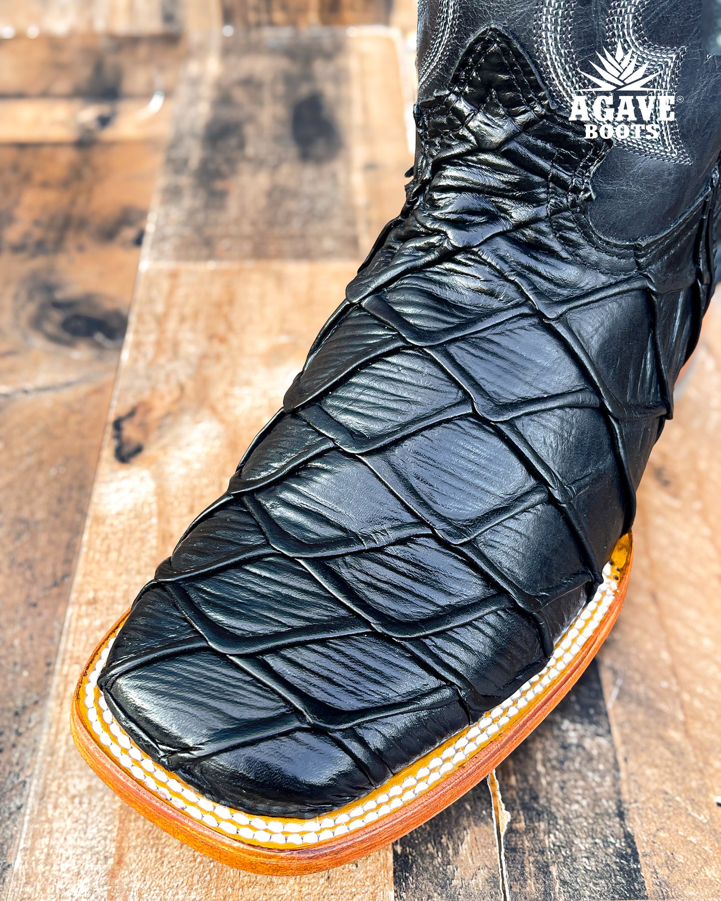 Cowboy Boot Black Bass