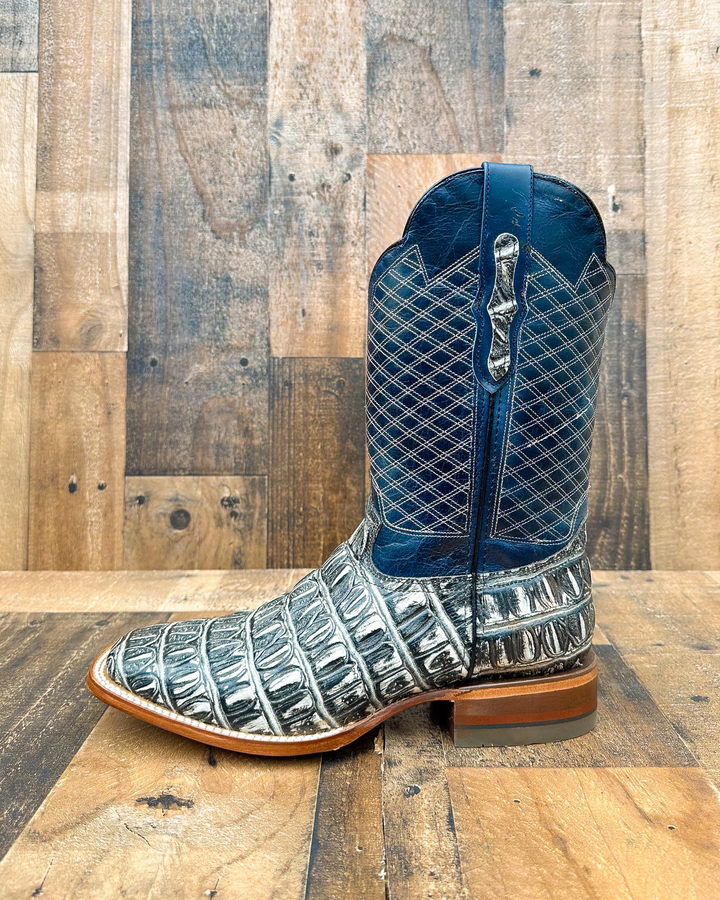 Cowboy Boot Gray Caiman Tail