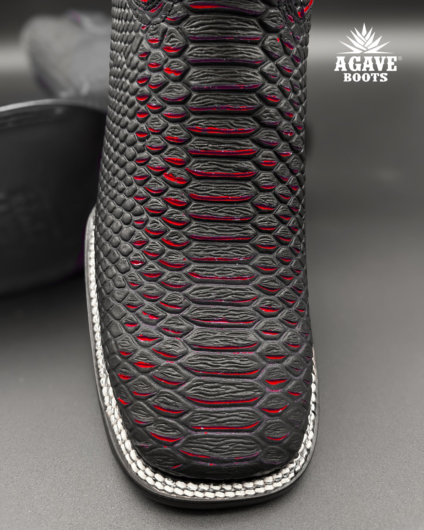 Cowboy Boot Red Full Python