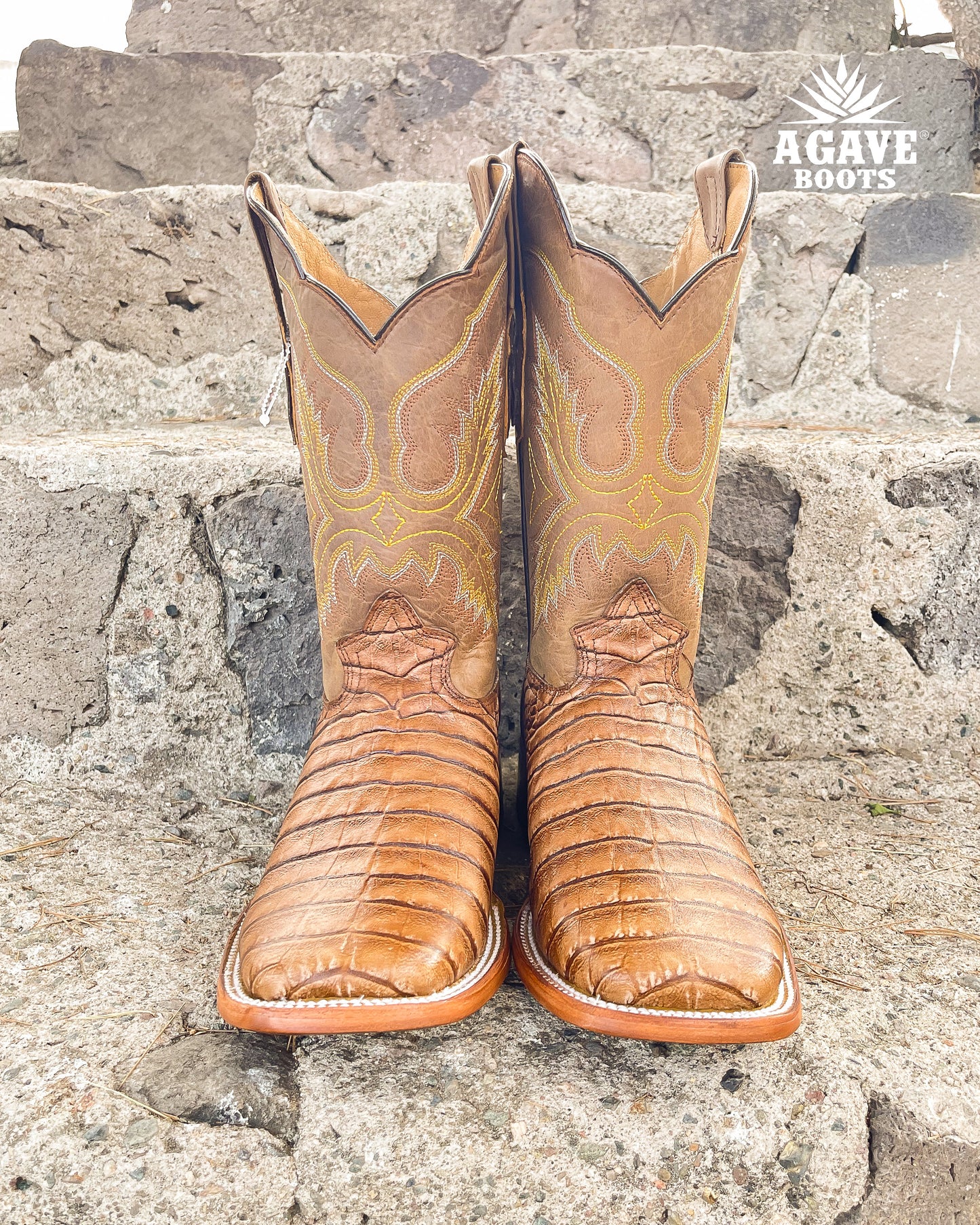 Cowboy Boot in Light Brown Caiman Leather
