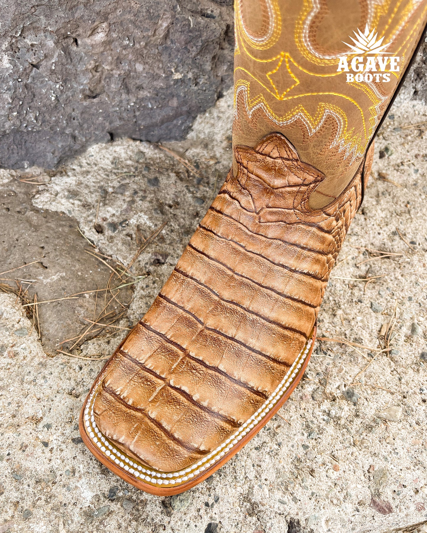 Cowboy Boot in Light Brown Caiman Leather