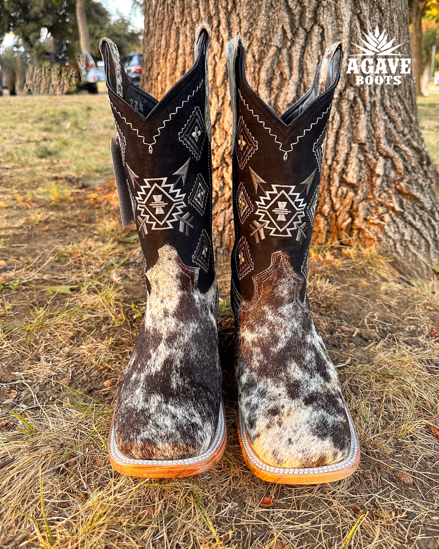 Cowboy Boot Cowhide Black Aztec