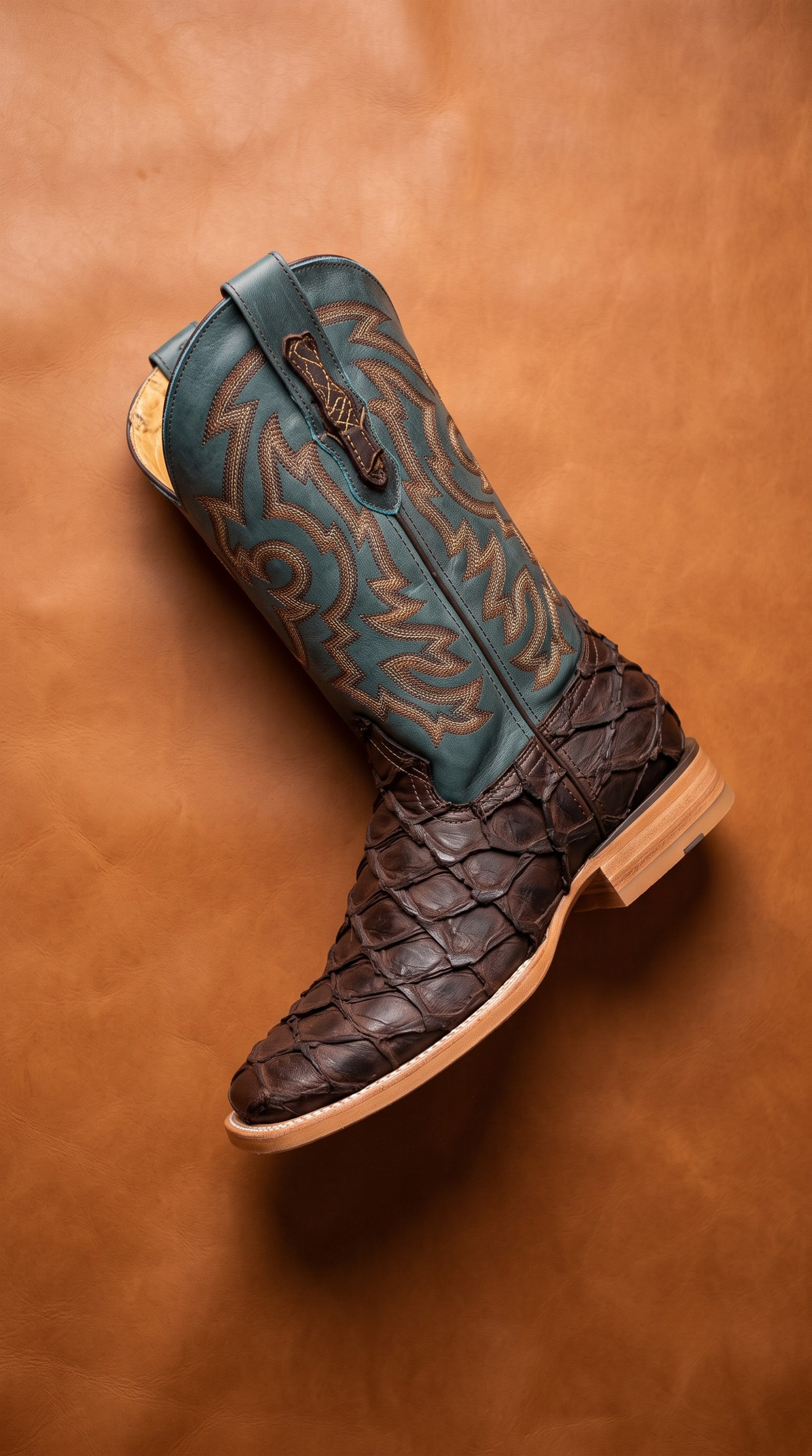 Cowboy Boot Brown Pirarucu Rubber Sole