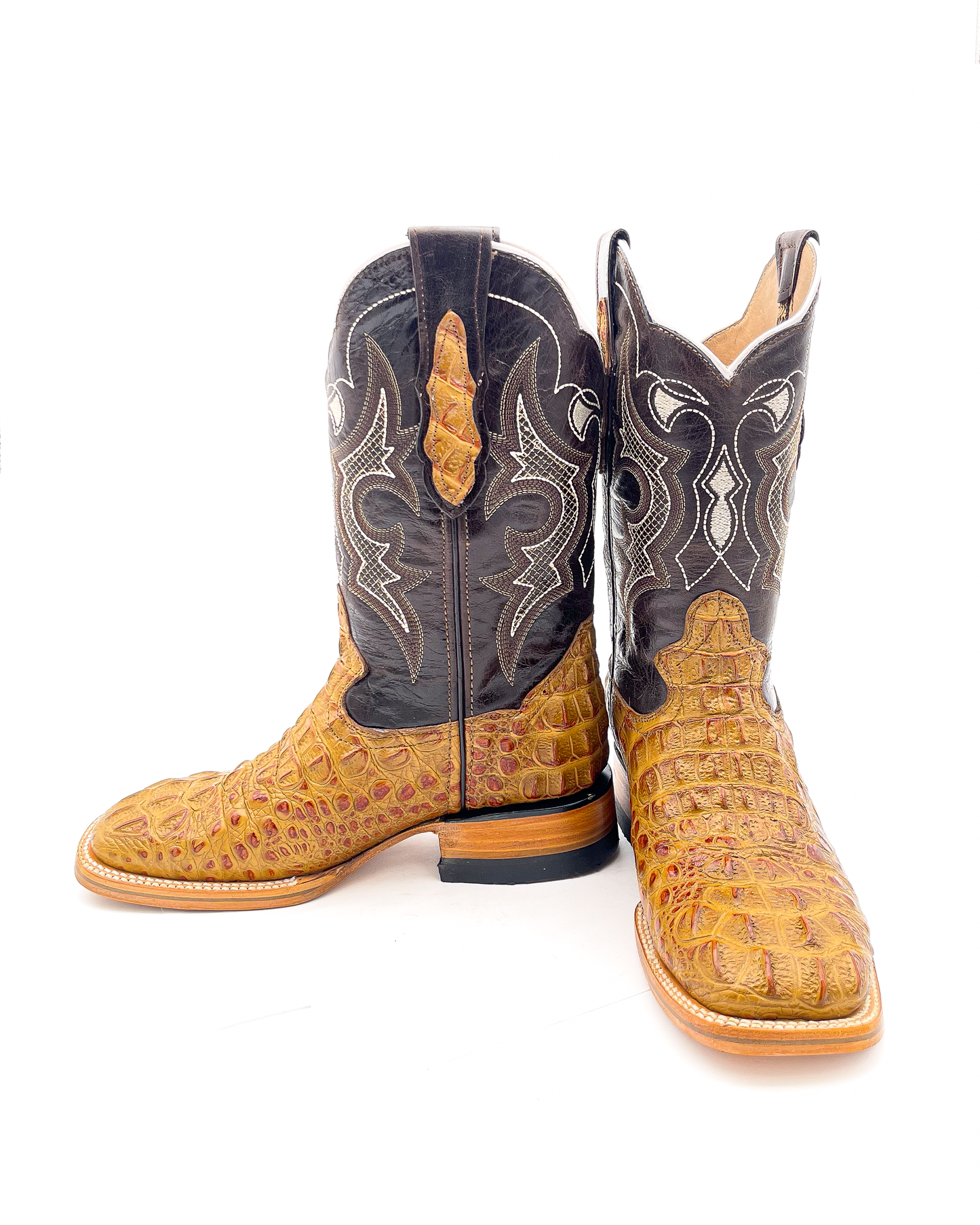Cowboy Boot Caiman Horn Back Cedar