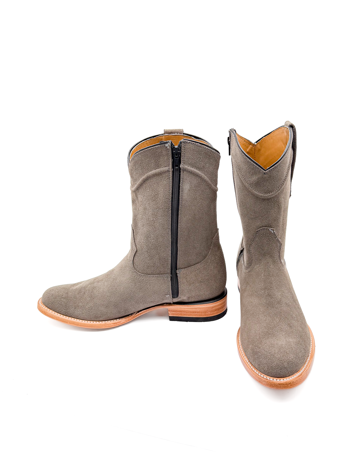 Cowboy Boot in Gray Rough Out Ropper