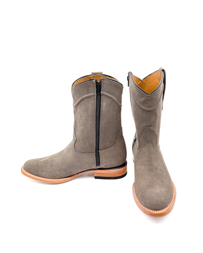 Cowboy Boot in Gray Rough Out Ropper