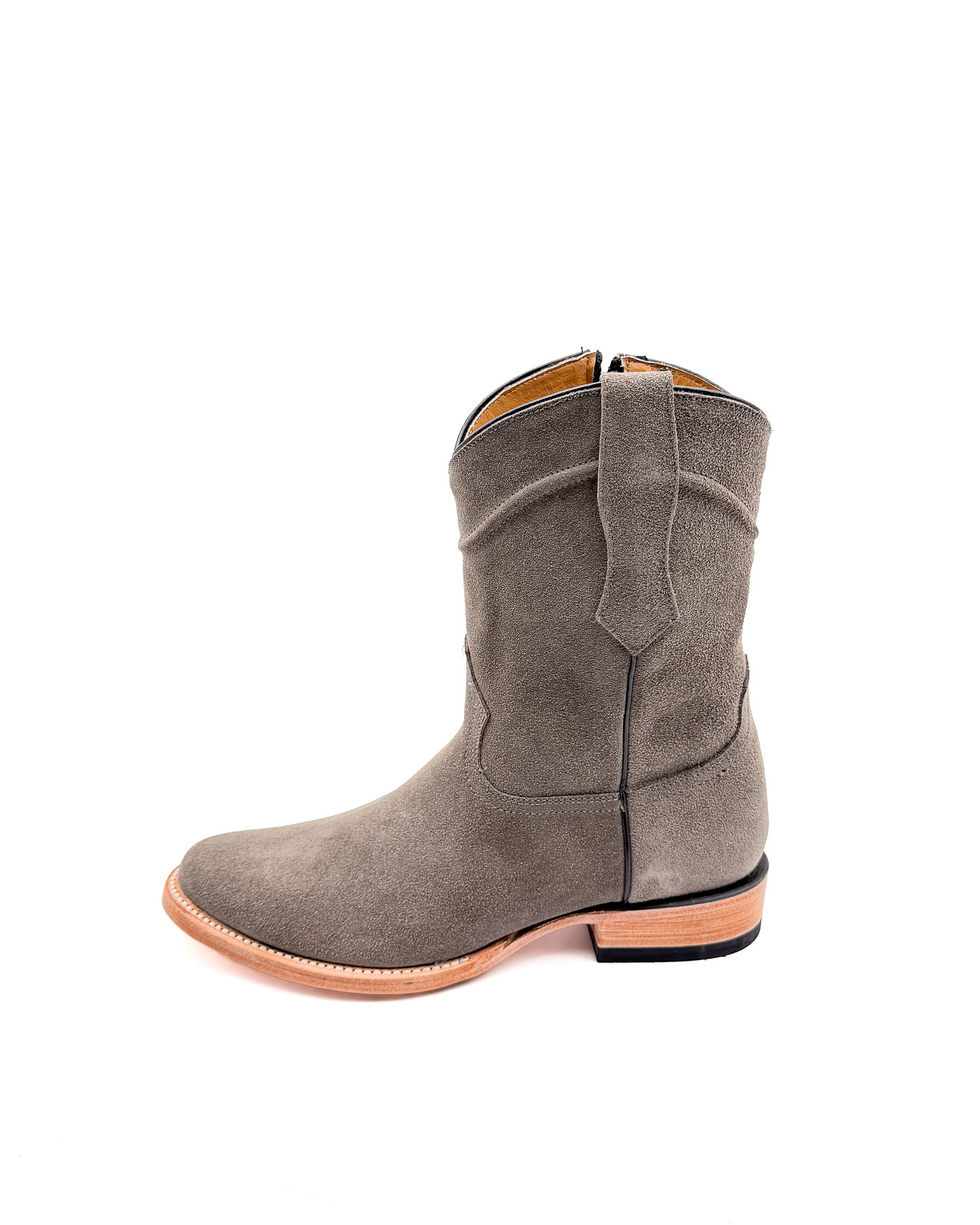 Cowboy Boot in Gray Rough Out Ropper