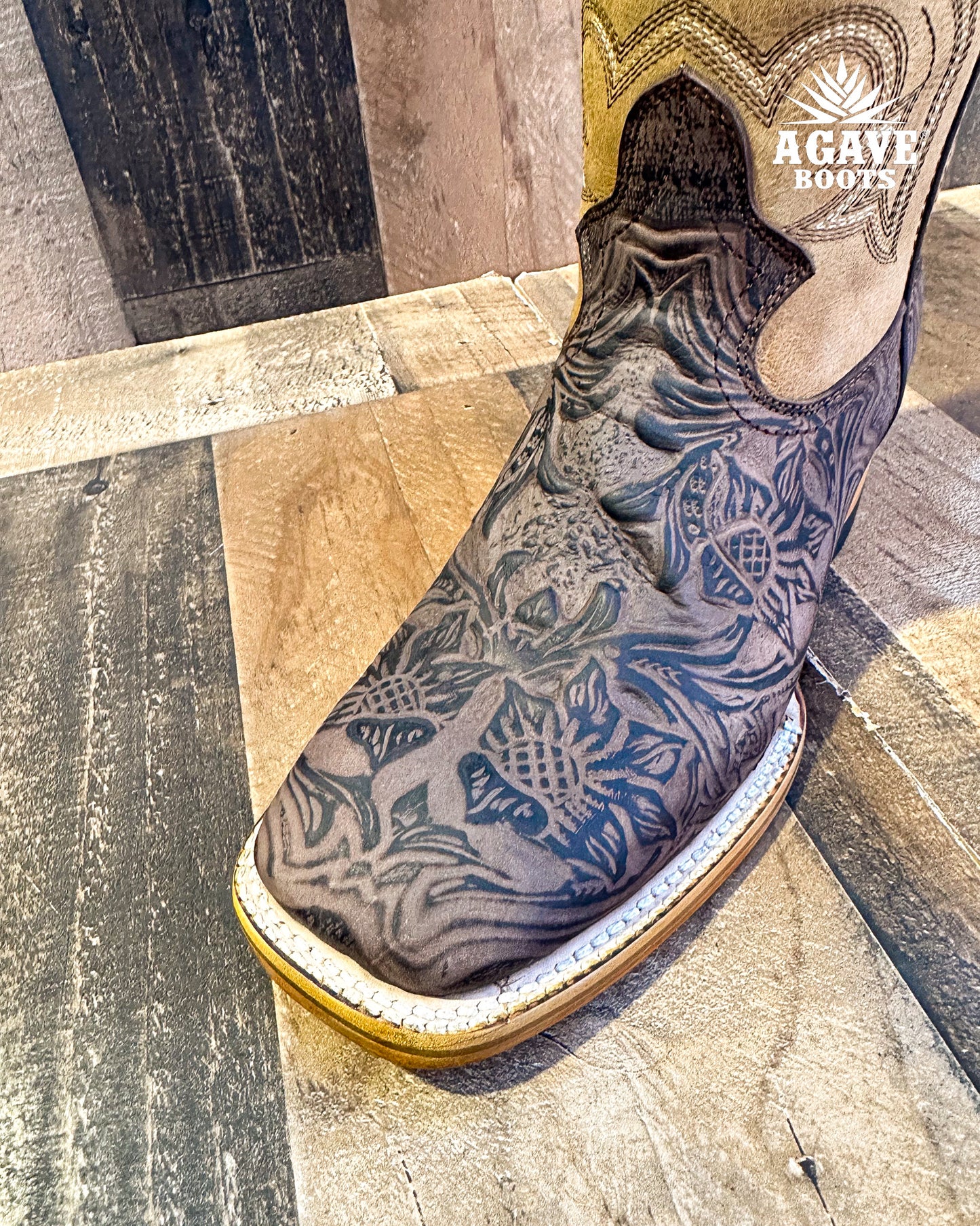 "DISTRESSED" TOOLED LEATHER | MEN SQUARE TOE WESTERN COWBOY BOOTS