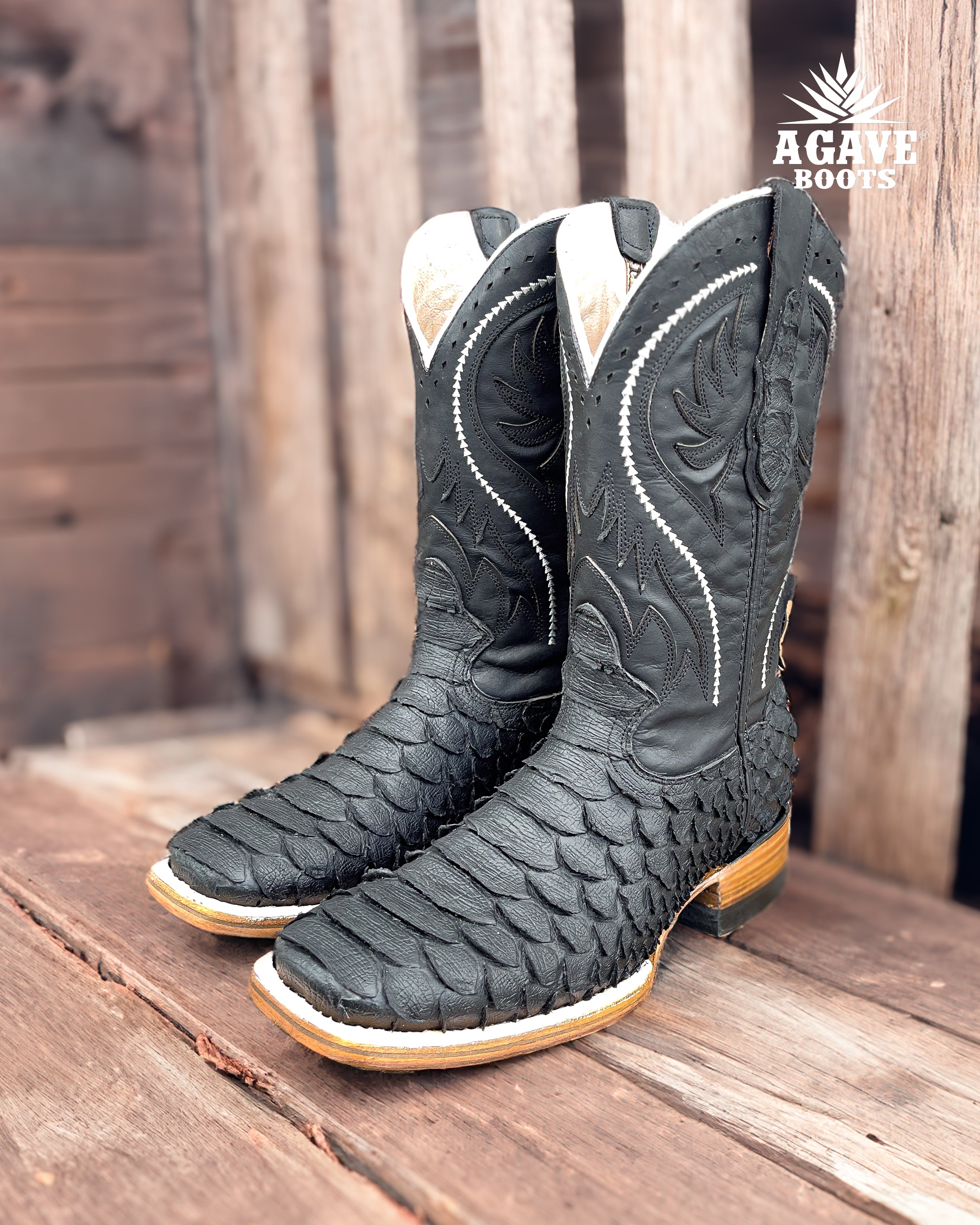 Black cowboy boots for shops men