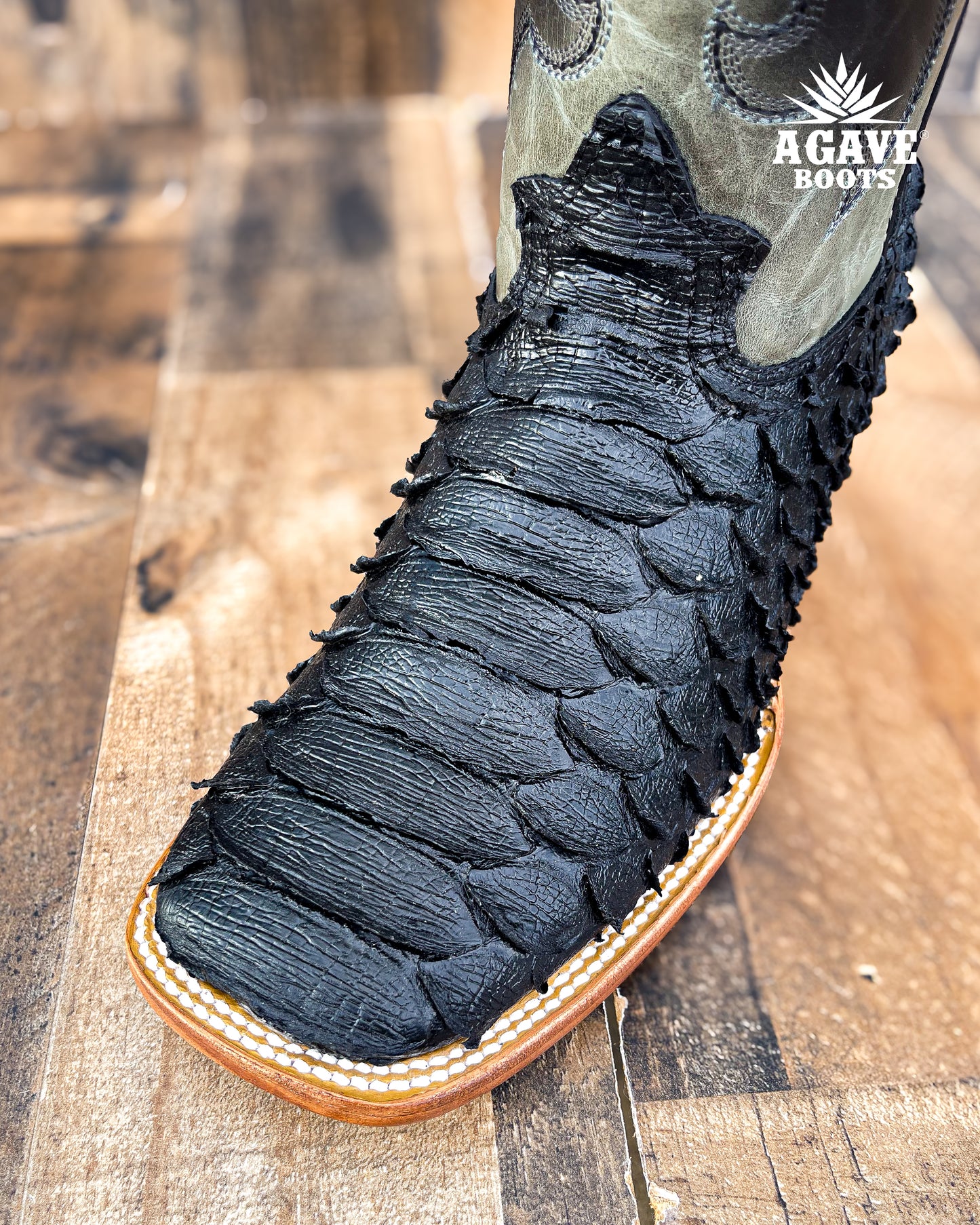 BLACK PYTHON | MEN SQUARE TOE COWBOY BOOTS