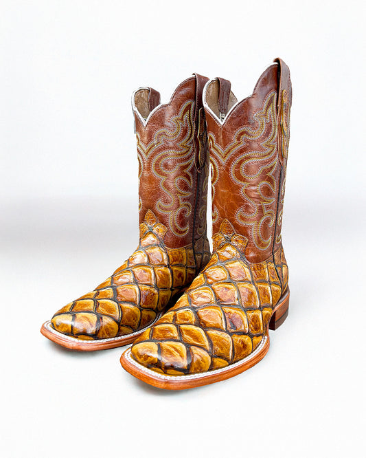 “LIGHT BROWN BASS” | MEN’S COWBOY BOOTS