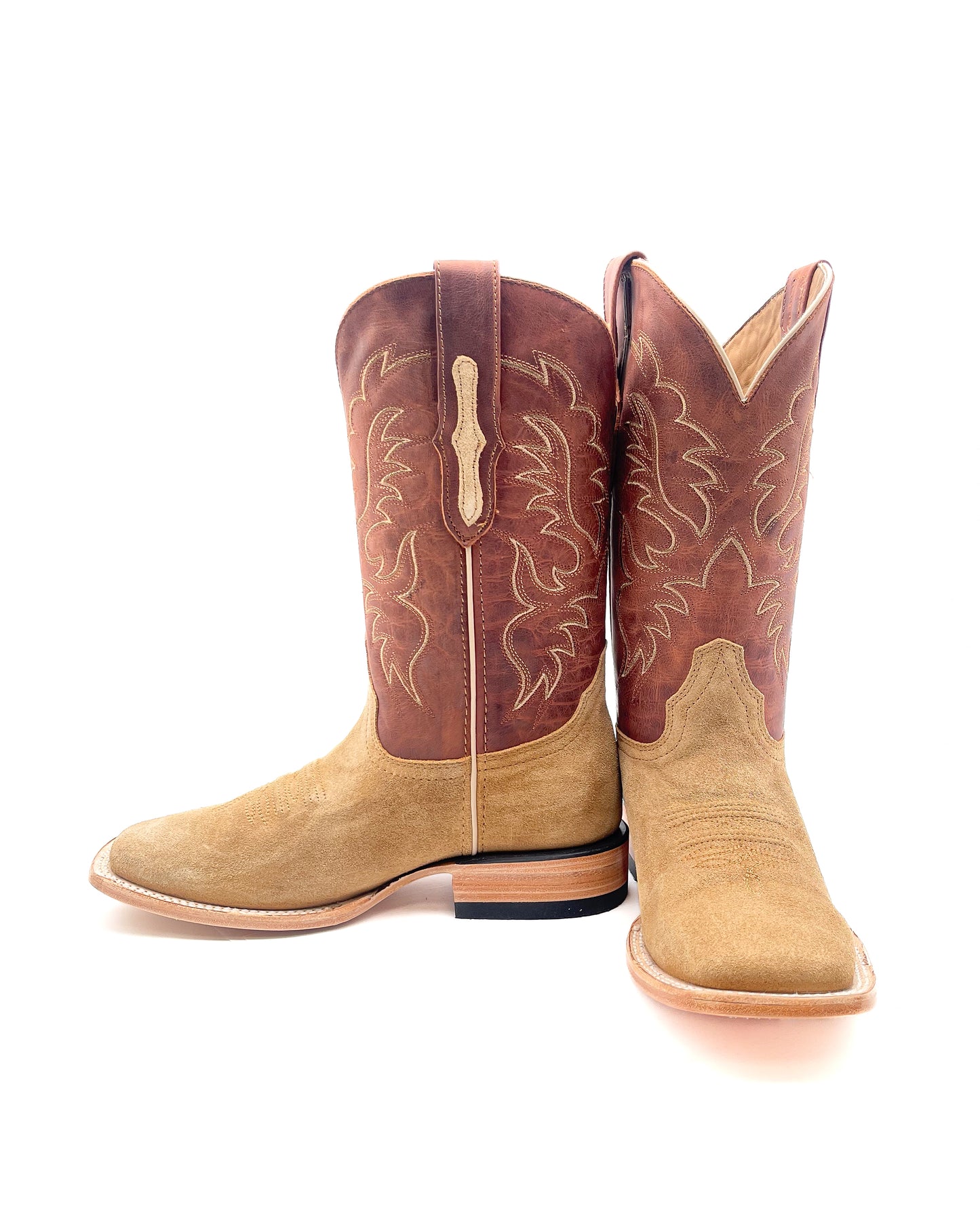 Cowboy Boot in Light Brown Rough Out
