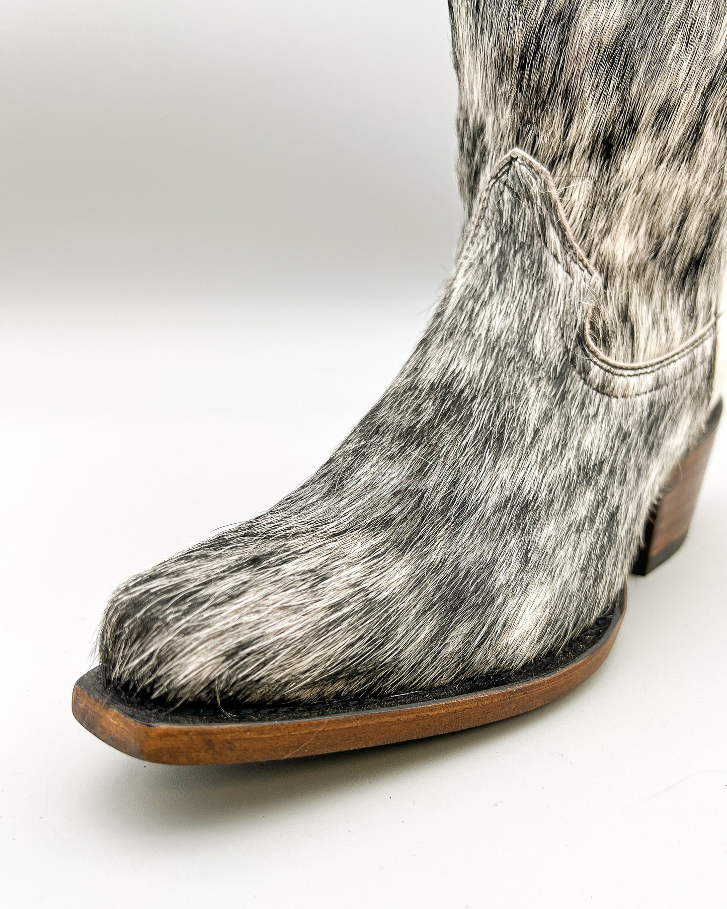 COWHIDE TALL SNIP | WOMEN COWBOY BOOTS