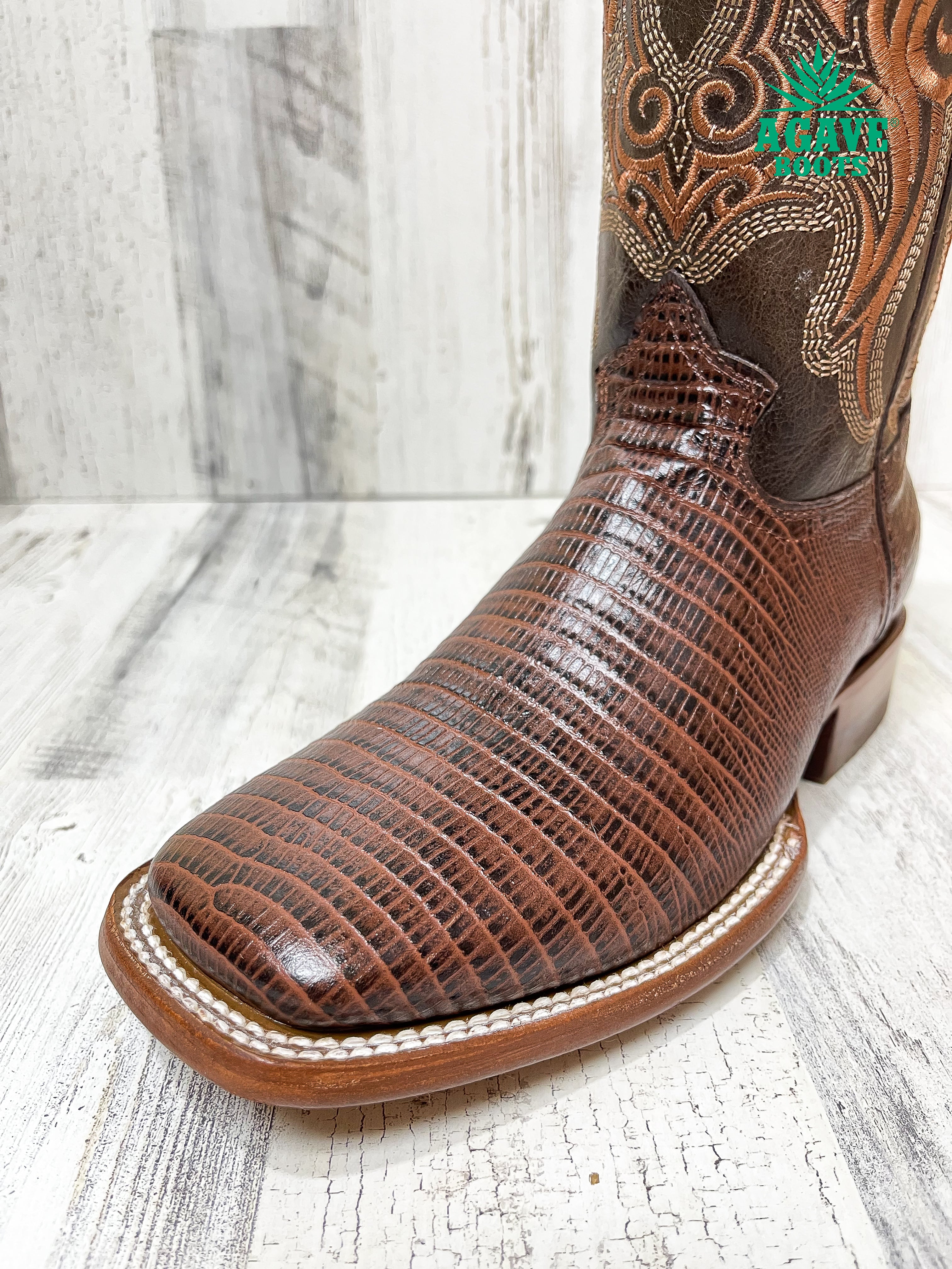 Mens square clearance toe lizard boots